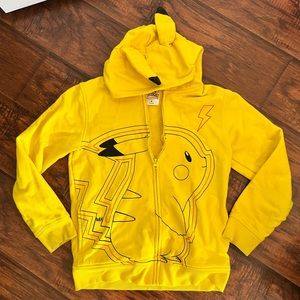 Adorable Pikachu Hoodie!